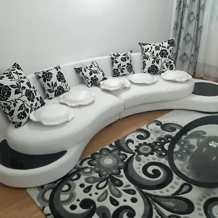 公寓 Apartament *
